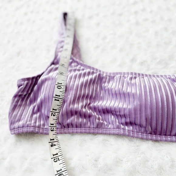 NWT- DIPPIN DAISY’S Fuego Lavender One Shoulder Faux Velvet Bikini Top - Picture 8 of 10